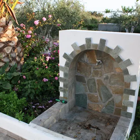 Guest house Mina's In Naxos Island 2*