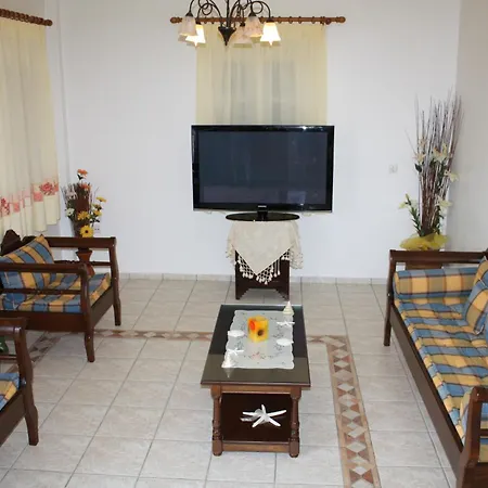 Mina's In Naxos Island Guest house