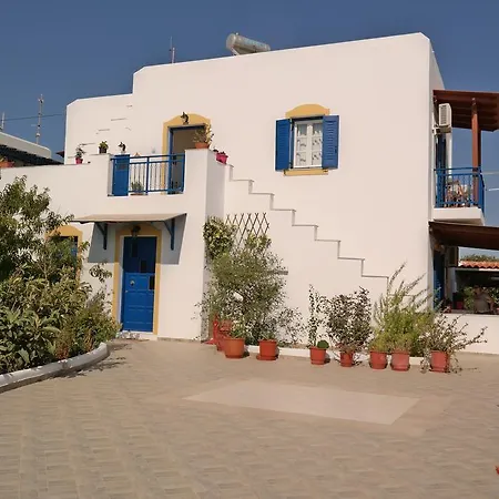 Guest house Mina's In Naxos Island