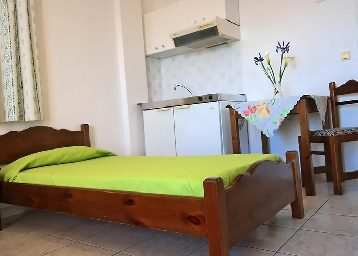 Konukevi Mina's In Naxos Island