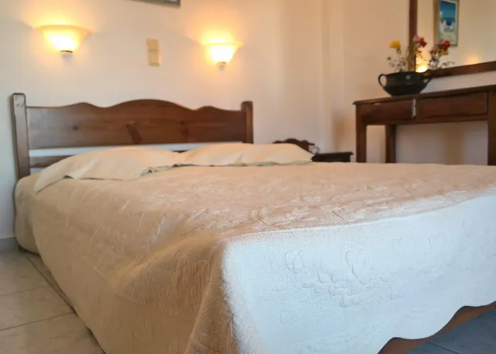 Mina's In Naxos Island Konukevi 2*