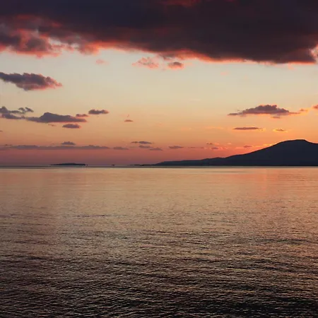 Mina's In Naxos Island