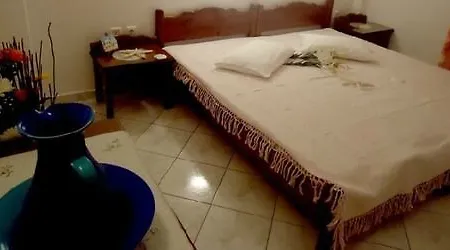 Affittacamere Mina's In Naxos Island 2*